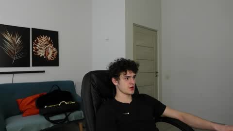 nikki online show from 04/05/26, 02:03