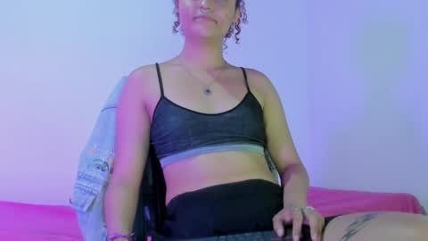 nikki_uwu online show from 04/26/26, 07:33