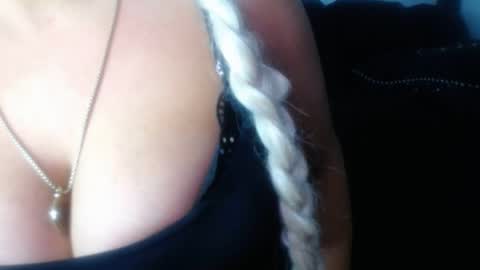 Niquita Sparkles online show from 04/05/26, 10:18