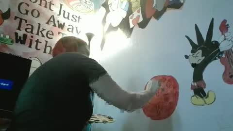 Nikkie online show from 11/08/25, 04:29