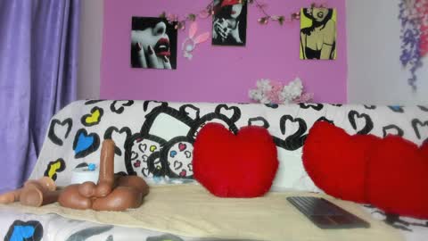 NikkiFox online show from 04/09/26, 11:59