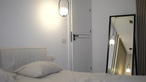 Snapshot of nikkimagic chatting on 10/21/25, 06:14 Nicole online show from 10/21/25, 06:14