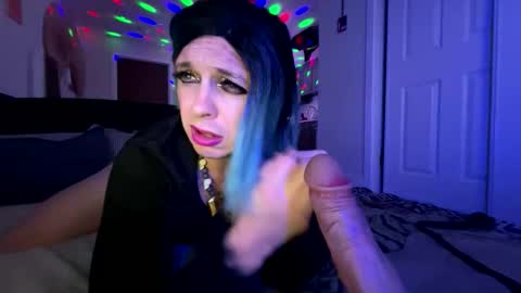 Nikki Neverland online show from 04/15/26, 02:51