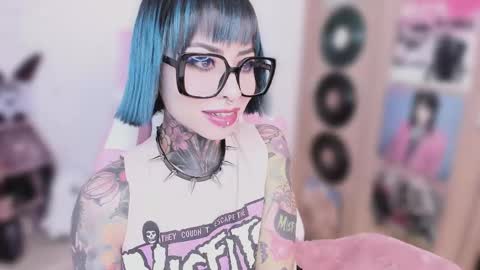 Nikki Ramone   online show from 03/25/26, 11:27