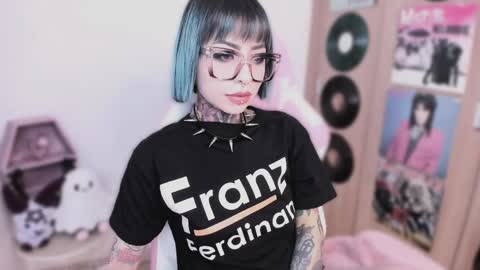 Nikki Ramone   online show from 04/01/26, 10:16