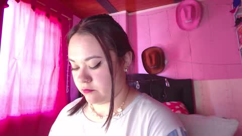 Snapshot of nikkirous_ chatting on 02/12/26, 02:45 Nikkirous online show from 02/12/26, 02:45