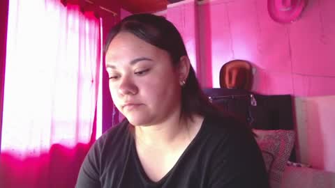 Snapshot of nikkirous_ chatting on 04/01/26, 02:03 Nikkirous online show from 04/01/26, 02:03