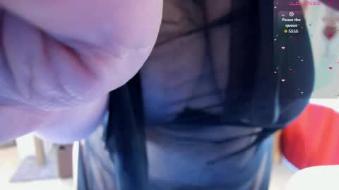 Veronica online show from 04/17/26, 12:02