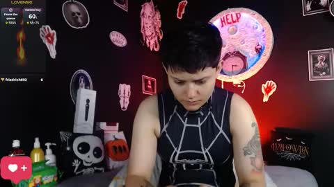 Snapshot of nikky_tomboy444 chatting on 10/17/25, 01:03 Nikky online show from 10/17/25, 01:03