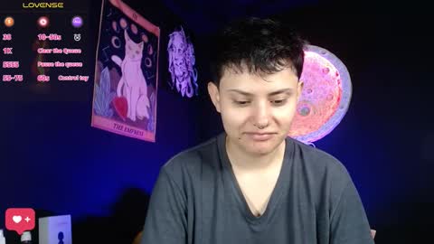 Snapshot of nikky_tomboy444 chatting on 11/18/25, 01:04 Nikky online show from 11/18/25, 01:04