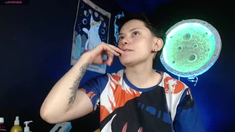 Nikky online show from 05/21/26, 04:58