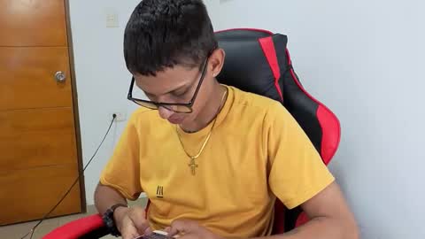 niklaus_wolf online show from 02/25/26, 12:31