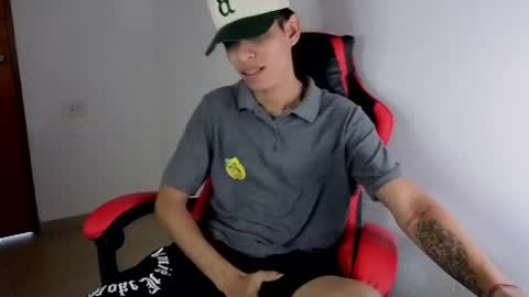 niklaus_wolf online show from 04/13/26, 03:50