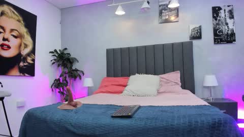 Niko Kael online show from 02/08/26, 03:43