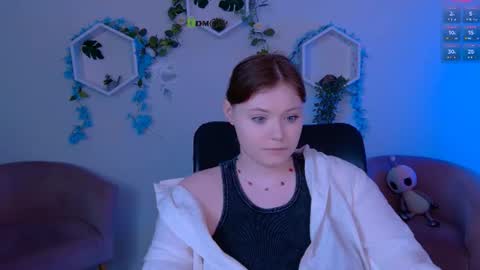 Snapshot of nikol_kitt chatting on 06/23/26, 07:01 Little Niko Help me reach my goals online show from 06/23/26, 07:01