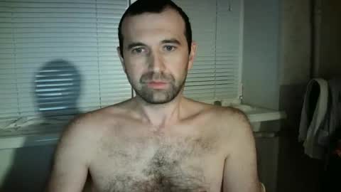 Snapshot of nikolas_vaz chatting on 10/18/25, 08:20 nikolas_vaz online show from 10/18/25, 08:20