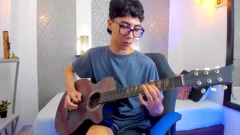    online show from 02/10/25, 07:15