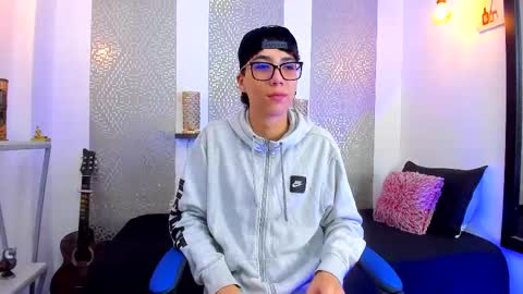    online show from 03/04/25, 04:06