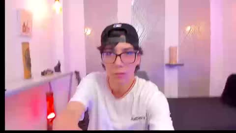    online show from 09/09/25, 04:01