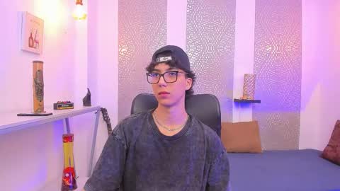    online show from 10/14/25, 04:13