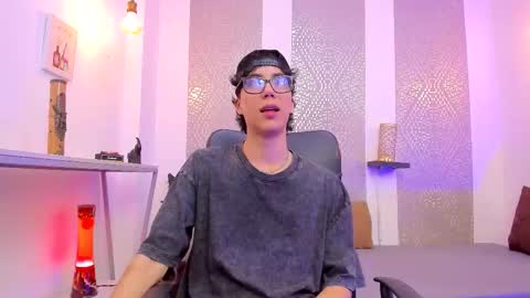    online show from 10/20/25, 04:13