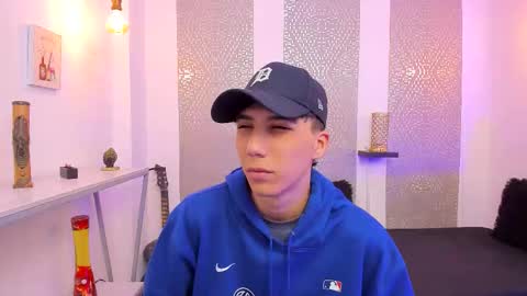    online show from 11/17/25, 04:07