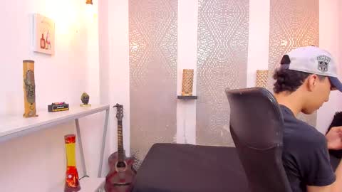    online show from 11/20/25, 04:34