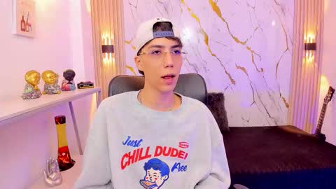 Snapshot of nikolay_gregori chatting on 02/12/26, 04:18 online show from 02/12/26, 04:18