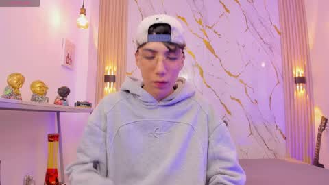    online show from 03/26/26, 03:34