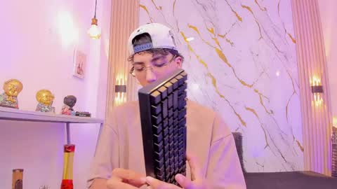    online show from 04/07/26, 04:24