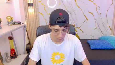    online show from 06/25/26, 04:23