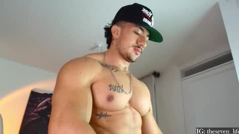 Niko online show from 10/03/25, 06:21