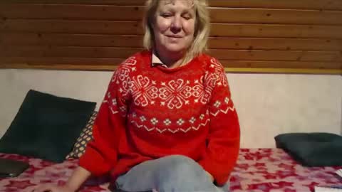 Snapshot of nikole111 chatting on 02/02/25, 10:02 Nikole1 online show from 02/02/25, 10:02