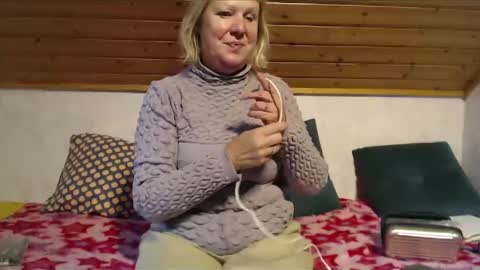 Snapshot of nikole111 chatting on 10/06/25, 09:29 Nikole1 online show from 10/06/25, 09:29