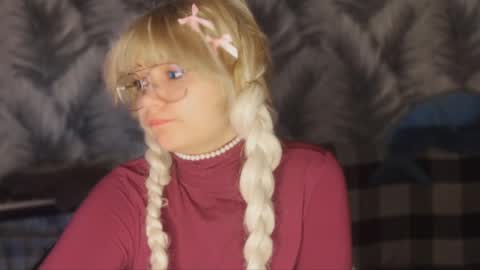 nikoli_naw online show from 05/04/26, 08:49