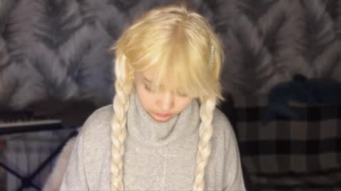 nikoli_naw online show from 05/05/26, 10:07