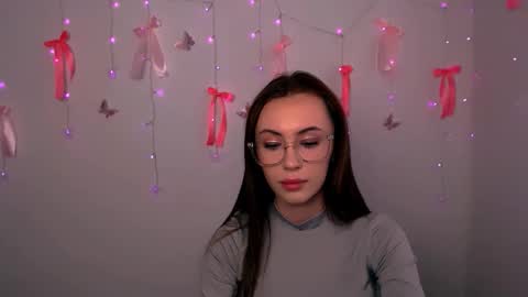 Snapshot of nikonara_ chatting on 04/21/26, 11:38 nikonara_ online show from 04/21/26, 11:38