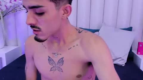 Snapshot of nikostone chatting on 09/17/25, 04:03 Niko Stone online show from 09/17/25, 04:03