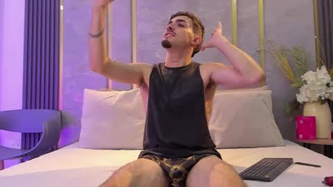 Snapshot of nikostone chatting on 10/12/25, 04:11 Niko Stone online show from 10/12/25, 04:11