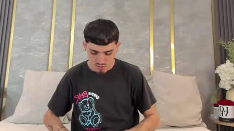 Niko Stone online show from 01/14/26, 05:24