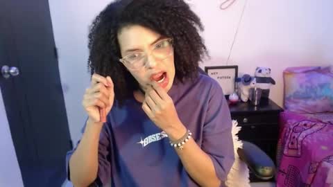 Nicole    GTM-5 1100 pm - 700 am online show from 01/26/25, 08:25