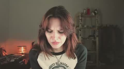 Veronica online show from 05/17/26, 07:54