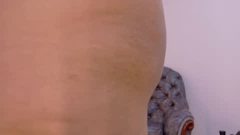  NIKY SMIT  online show from 01/25/25, 11:34