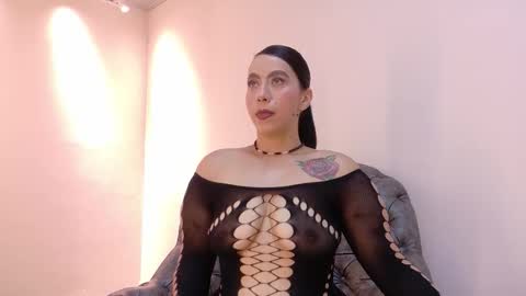  NIKY SMIT  online show from 11/08/25, 10:48