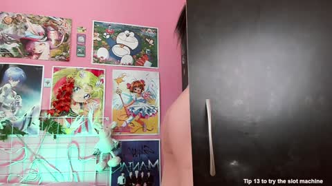 Nikylaine online show from 12/13/24, 12:28