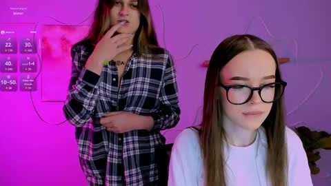 nila_eclipse online show from 04/20/26, 08:39