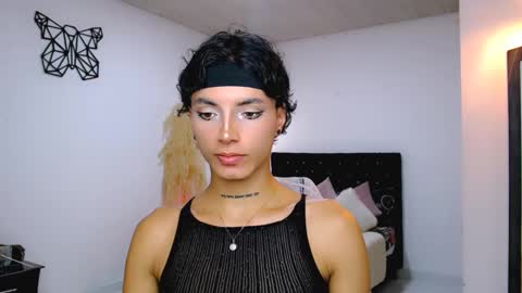 Snapshot of nilam217 chatting on 02/19/25, 12:57 Nilam online show from 02/19/25, 12:57