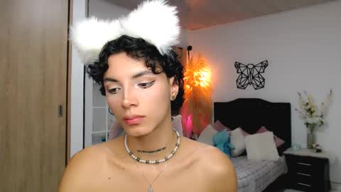 Snapshot of nilam217 chatting on 02/22/25, 05:02 Nilam online show from 02/22/25, 05:02