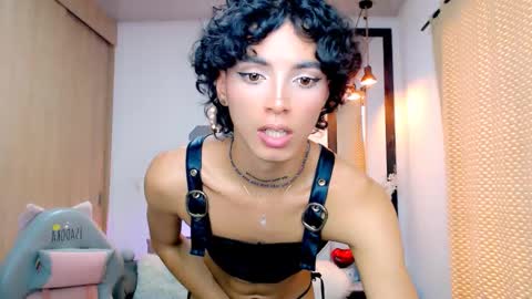 Snapshot of nilam217 chatting on 03/08/25, 09:51 Nilam online show from 03/08/25, 09:51