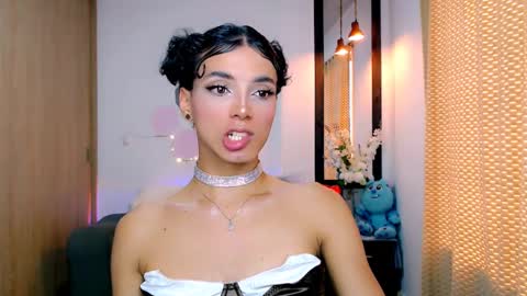 Snapshot of nilam217 chatting on 03/10/25, 08:23 Nilam online show from 03/10/25, 08:23